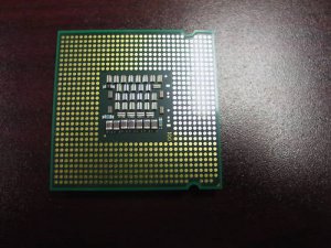 Intel Xeon CPU 3050 2.13 GHz / 2M / 1066 MHz FSB SL9TY