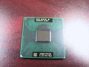 INTEL CORE 2 DUO P8700 CPU SLGFE 2.53/3M/1066 CPU