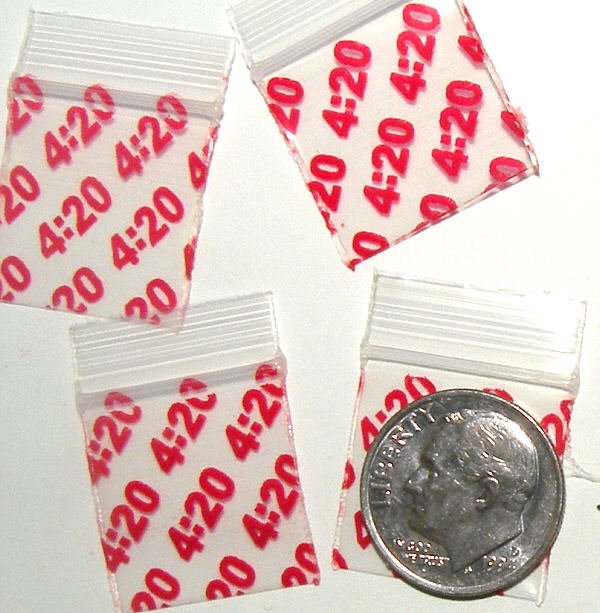 200 It's 4:20 Baggies 3434 Apple® Brand Bags 0.75 x 0.75 inch