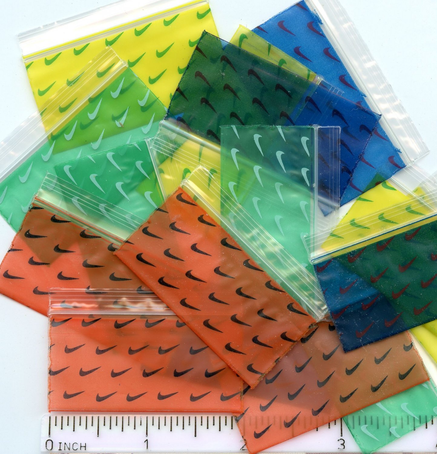100 Swoosh Color Mix Apple Baggies 2 x 1" zip lock bags 2010