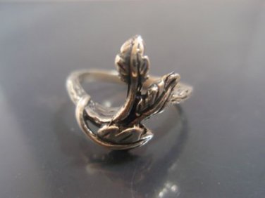 Israel Delini Designers Hand Made Art Branch with Leaves  Silver Sterling ring