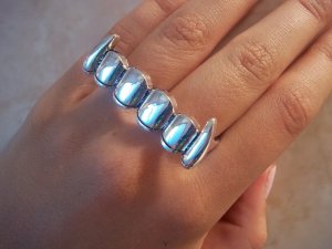 Vampire Oh Edward Teeth Fang Ring
