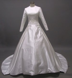 Free shipping long sleeve and high neckline wedding dress ER36