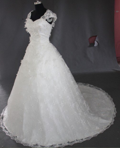2013 new fashion stylish capsleeve lace swarovski wedding dress EC462