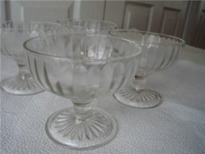 Vintage Hazel-Atlas Ribbon Crystal 4 Footed Sherbet Cup