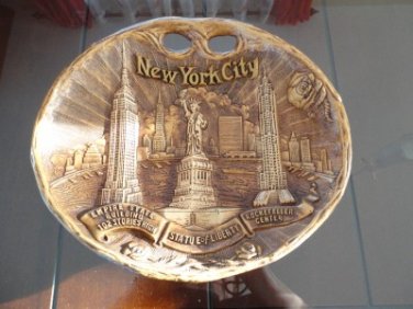 Vintage Souvenir Wall Plaque New York 60's by Arrow
