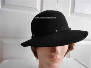Vintage Black Doeskin Felt Women Hat 22 inches Medium 70's