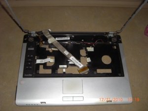 Toshiba A135-S2286 Palmrest Touchpad LCD Cable & Hinges