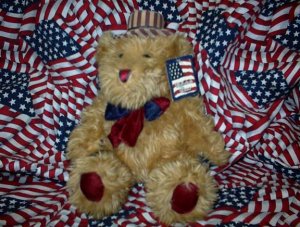 Dan Dee Collectors Choice Cuddly Patriotic  Bear