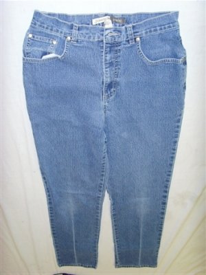 Womens Size 8 St Johns Bay Stretch Jeans