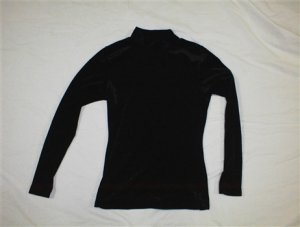 Junior's Size Medium Black Velour Shirt