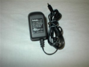 SAKATA AC ADAPTOR 7V DC 300mA  280703OO3CO