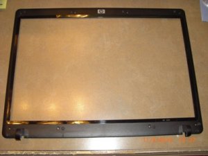 HP550 LCD Front Face Frame Bezel 495402-001