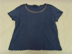Women's Size Medium Basic Editions Shirt