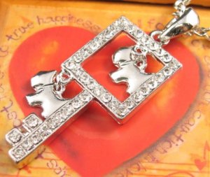 SN144 Elegant Crystal Key with Dog Charms Silver Pendant Necklace Best Gift Idea