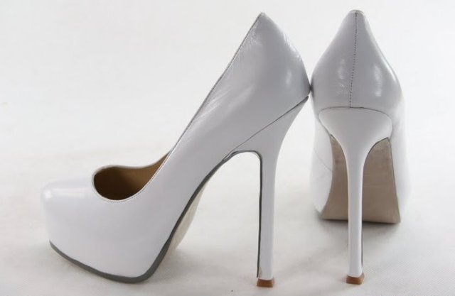 ysl tribute heels cm