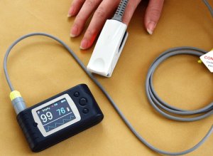 pulse oximeter FDA CE Certified Fingertip Pulse Oximeter Spo2 Monitor CMS60C