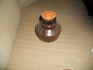 G0ld Rush era Chinese artifactual food storage containers/pottery