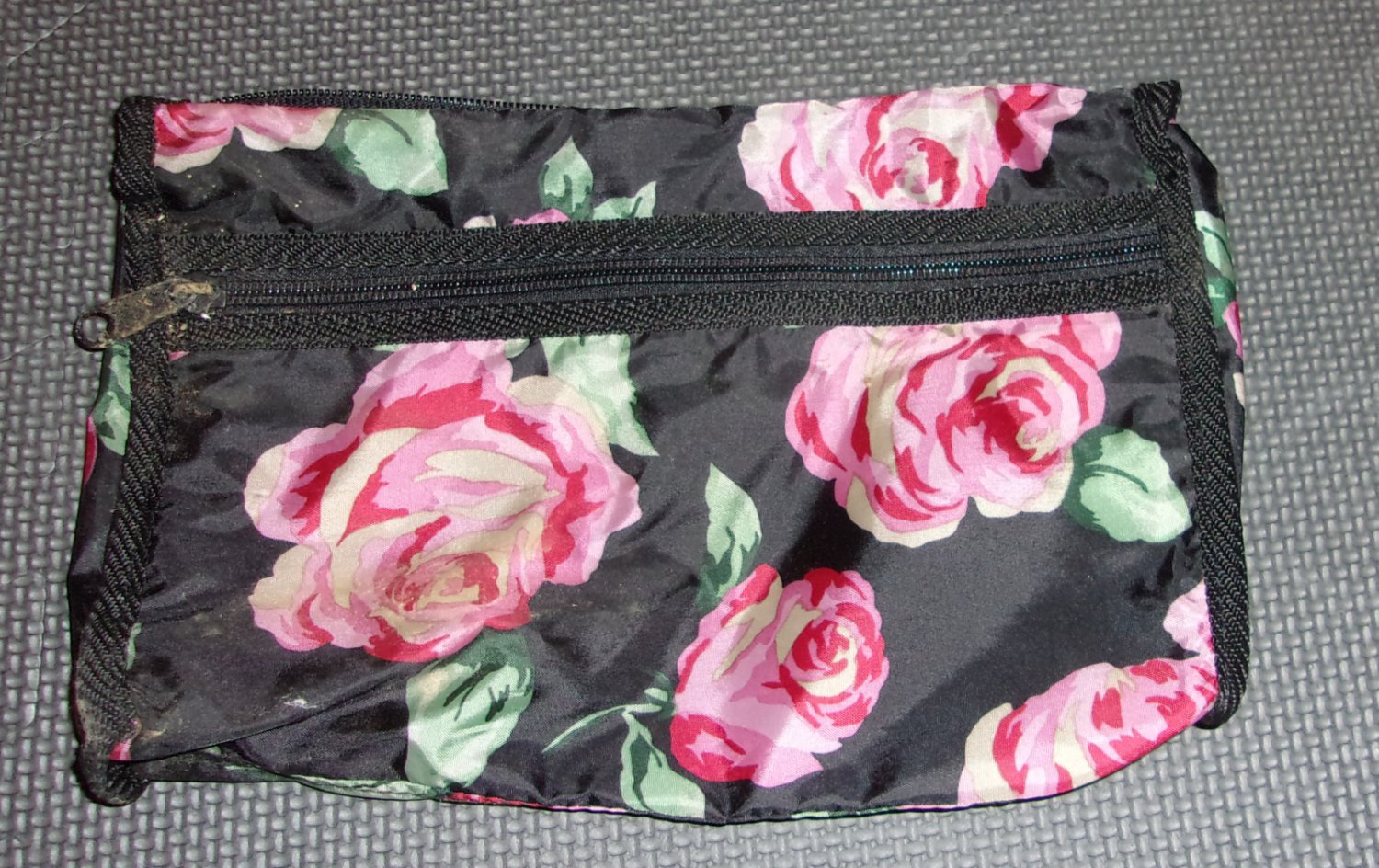 Avon Rose Floral cosmetic bag