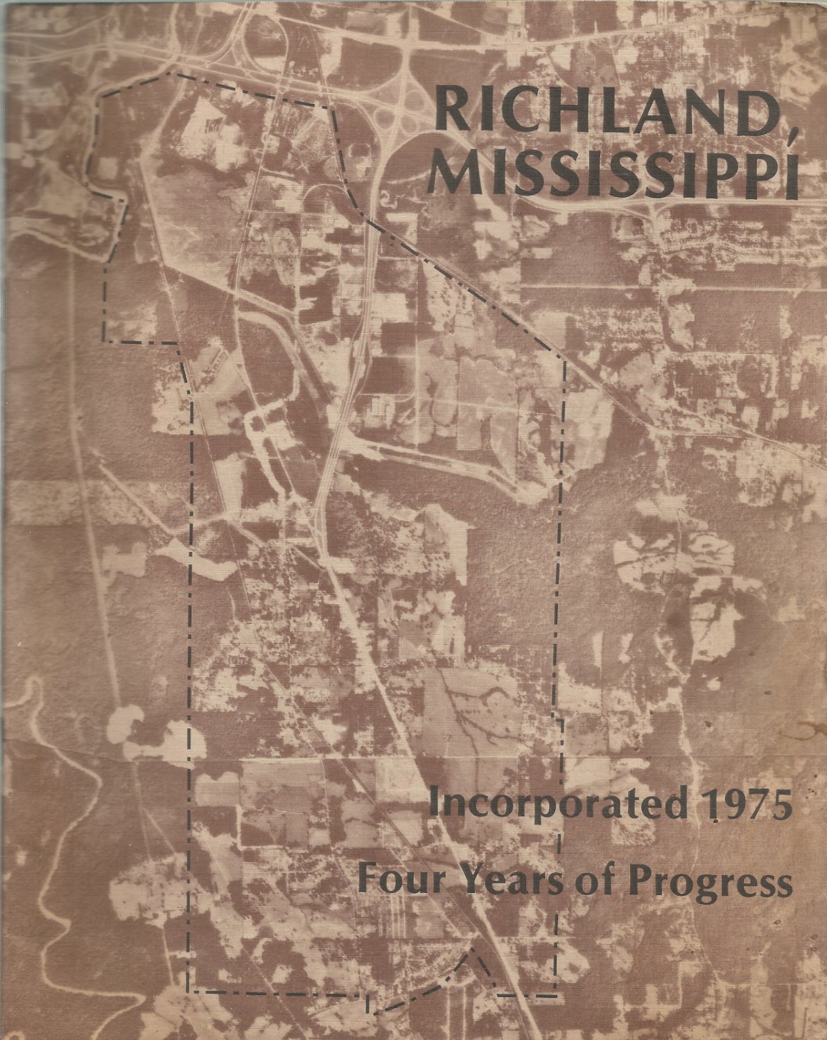 Richland, Mississippi Incorporated 1975 Four years of Progress booklet