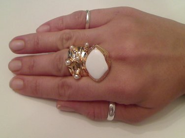 WHITE ARTY CHUNKY SPIKEY KNUCKLE RING IN GOLD