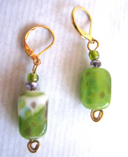Green lampwork glass drop fashion earrings {16E}