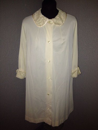 Beautiful Vintage Night Gown One Size 34 fits S-L