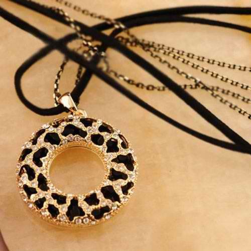 Pretty Multilayer Rhinestone Leopard Pattern Pendant Long Necklace Sweater Chain