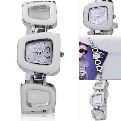 Elegant Apple-shaped Stainless Steel Quartz Movement Bracelet Watch