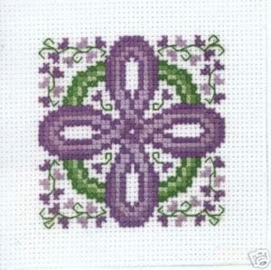 Celtic Lavender Cross - Cross Stitch chart