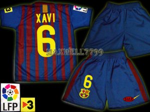 11-12 BARCELONA HOME XAVI 6 LFP+TV3 PATCH KITS KIDS SHORTS JERSEY # S