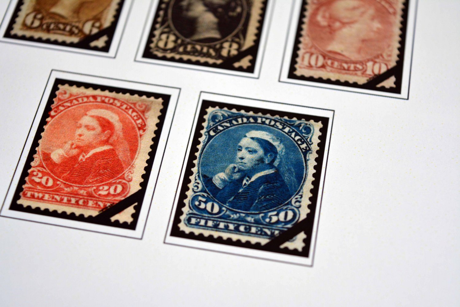 COLOR PRINTED CANADA [CLASS.] 18511955 STAMP ALBUM PAGES (37 illustrated pages)