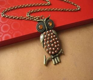 Owl necklace BZ8