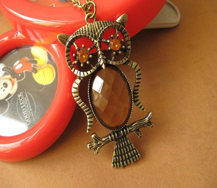 Transparent belly owl necklace