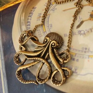 Retro Octopus necklace