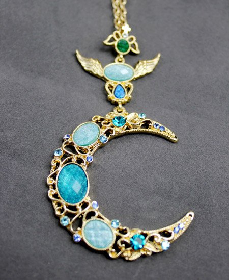 Beautiful moon necklace