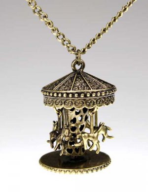 Retro Rotation Trojan necklace