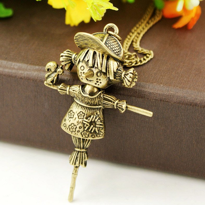 Scarecrow retro necklace