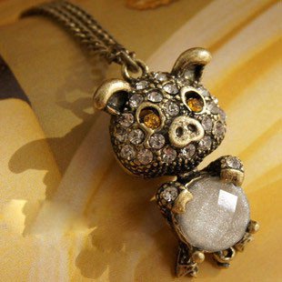 Cute pig slumped necklace