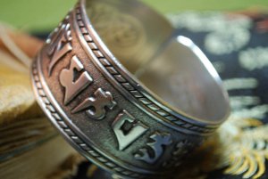 Tibetan Silver om mani pade me hum Bangle