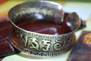 Tibetan Silver Concave om mani pade me hum Bangle