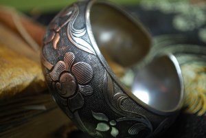 Tibetan Silver blooming Flower Bangle