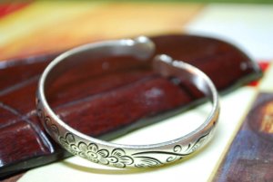 Tibetan Silver Lotus Flower Bangle