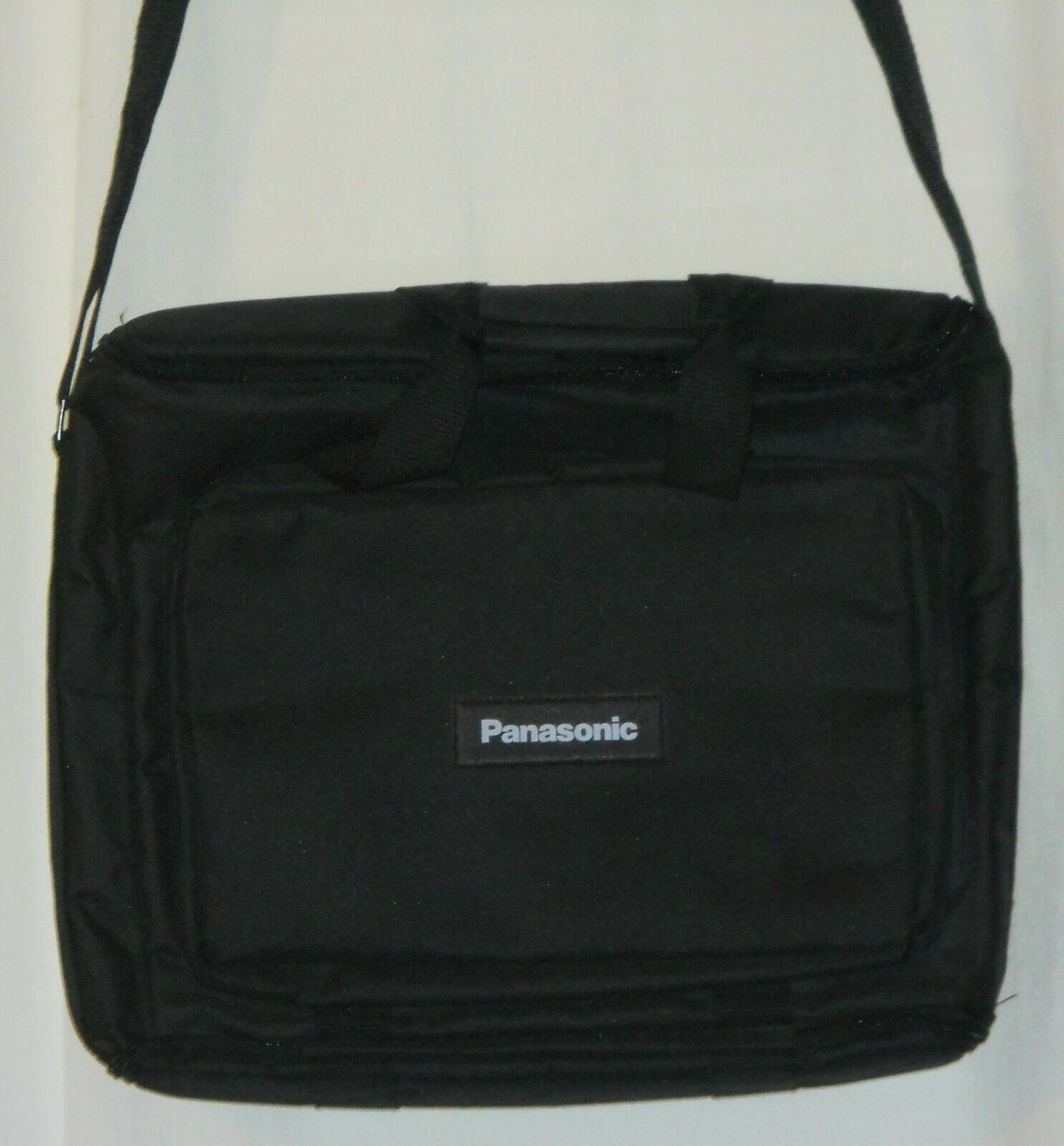 Panasonic Black Padded Laptop Projector Bag Fits 16in-19in Laptop Ships FREE!