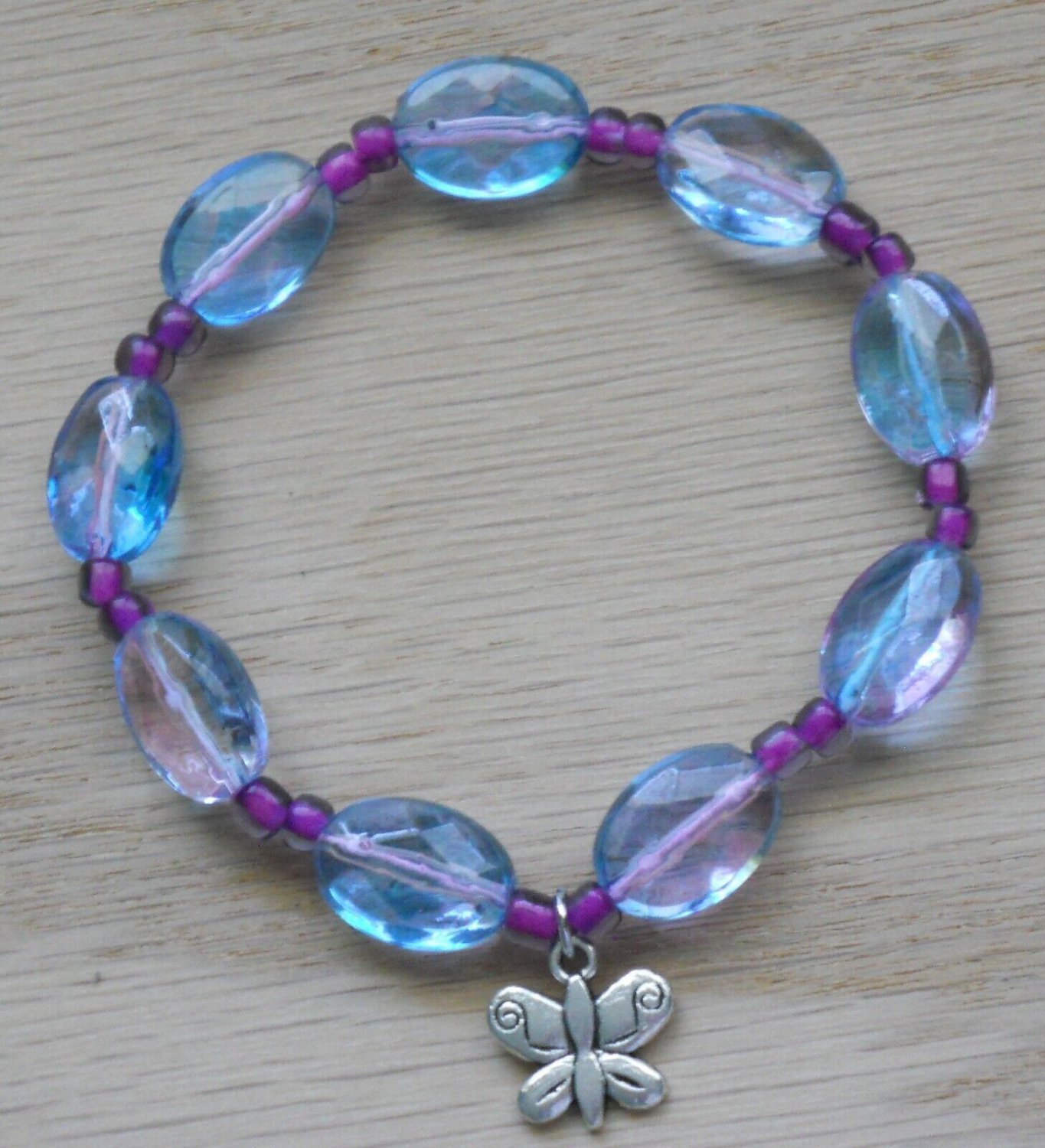 Butterfly Charm Bracelet Purple Blue Acrylic Beaded Stretch Bracelet 7½ inches
