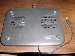 TARGUS NETBOOK CHILl MAT AWE39US1 -DEFECTIVE UNIT AS IS