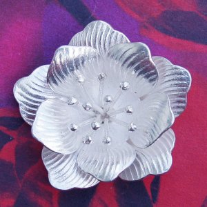 White flower .925 Silver Pendants Handmade by Thai Karen Hilltribe