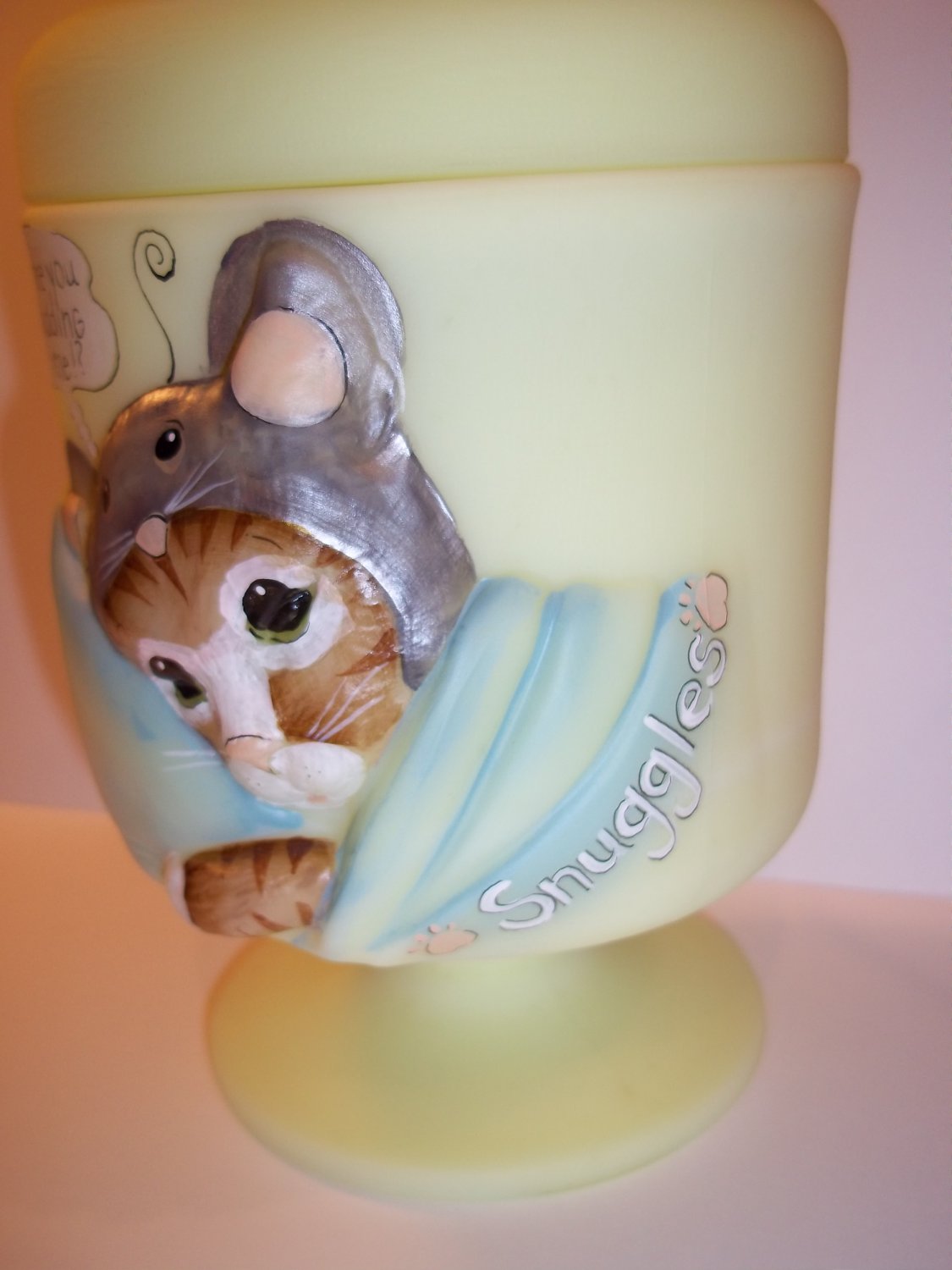 Fenton Glass Yellow SNUGGLES CHESSIE CAT BOX Covered Jar GSE LTD ED Kim