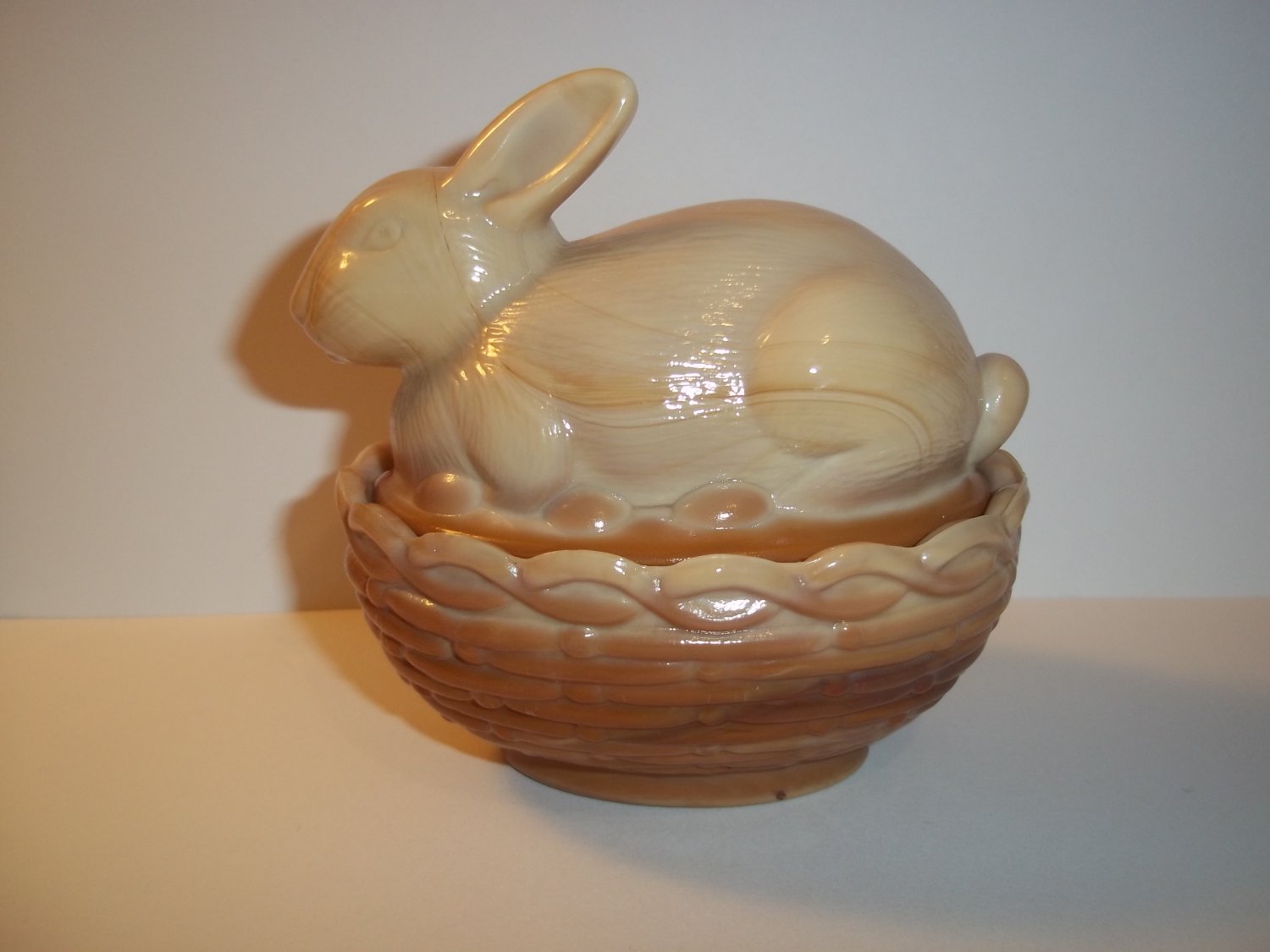Mosser Glass Chocolate Slag Easter BUNNY RABBIT ON BASKET NEST Candy Dish Box