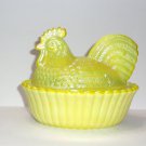 Westmoreland Glass Mold Dandelion Yellow Carnival 5" Rooster on Nest Basket